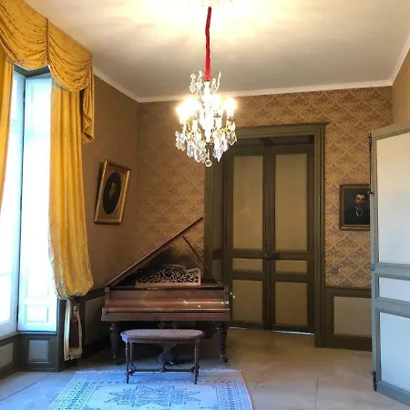 Chateau De Villemorien