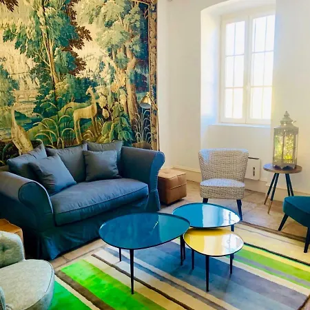 Chateau De Villemorien