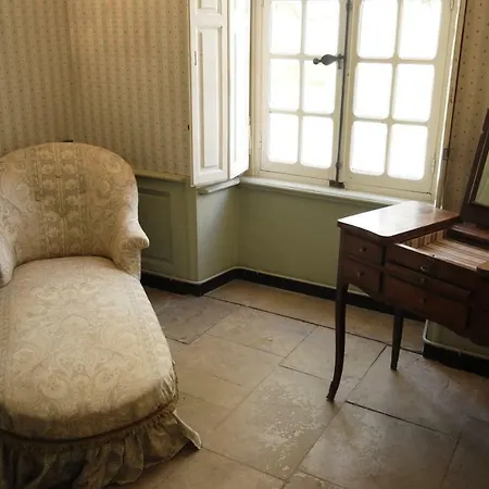 Chateau De * Villemorien