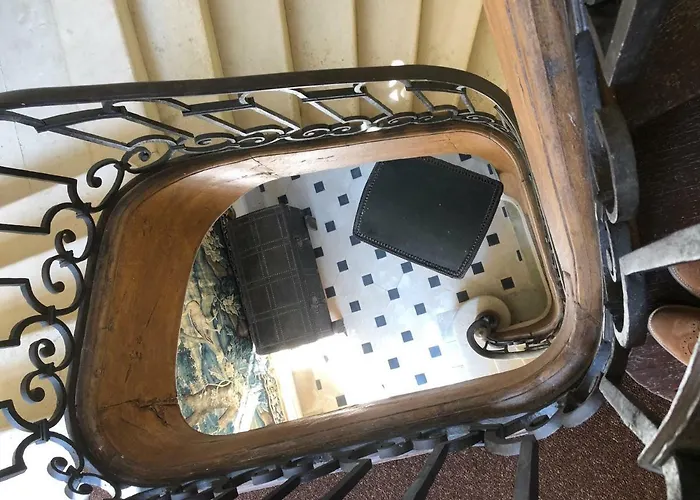 Chateau De * Villemorien