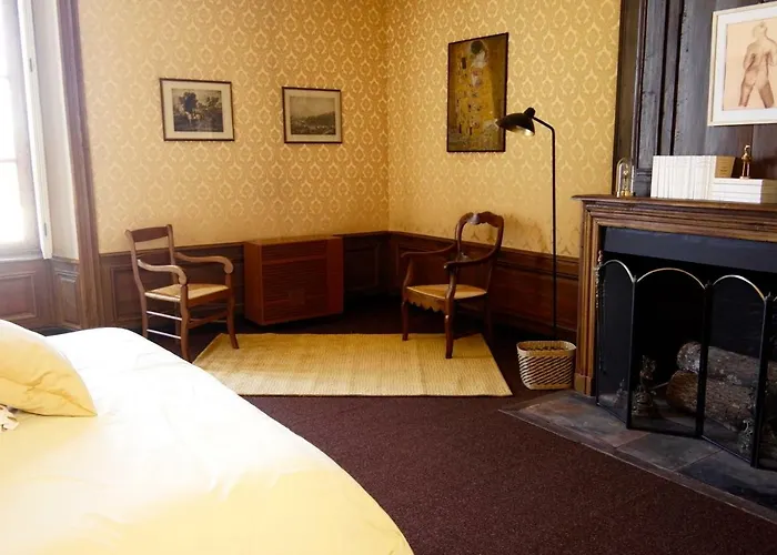 Chateau De * Villemorien