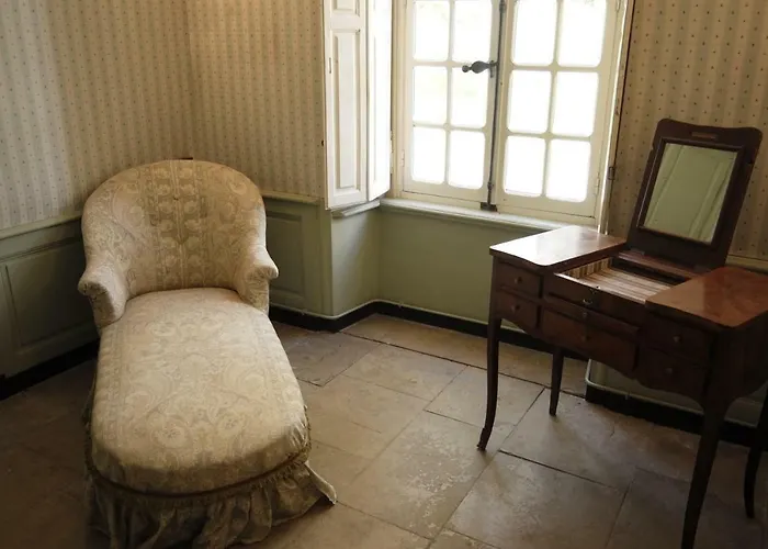 Chateau De * Villemorien